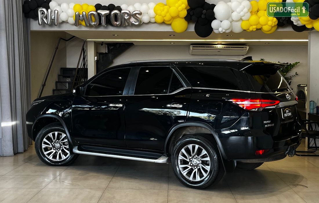 Toyota Hilux SRX CD 2.8 4x4 TDI Automático Diesel 2021/2021 — foto 6 de 13