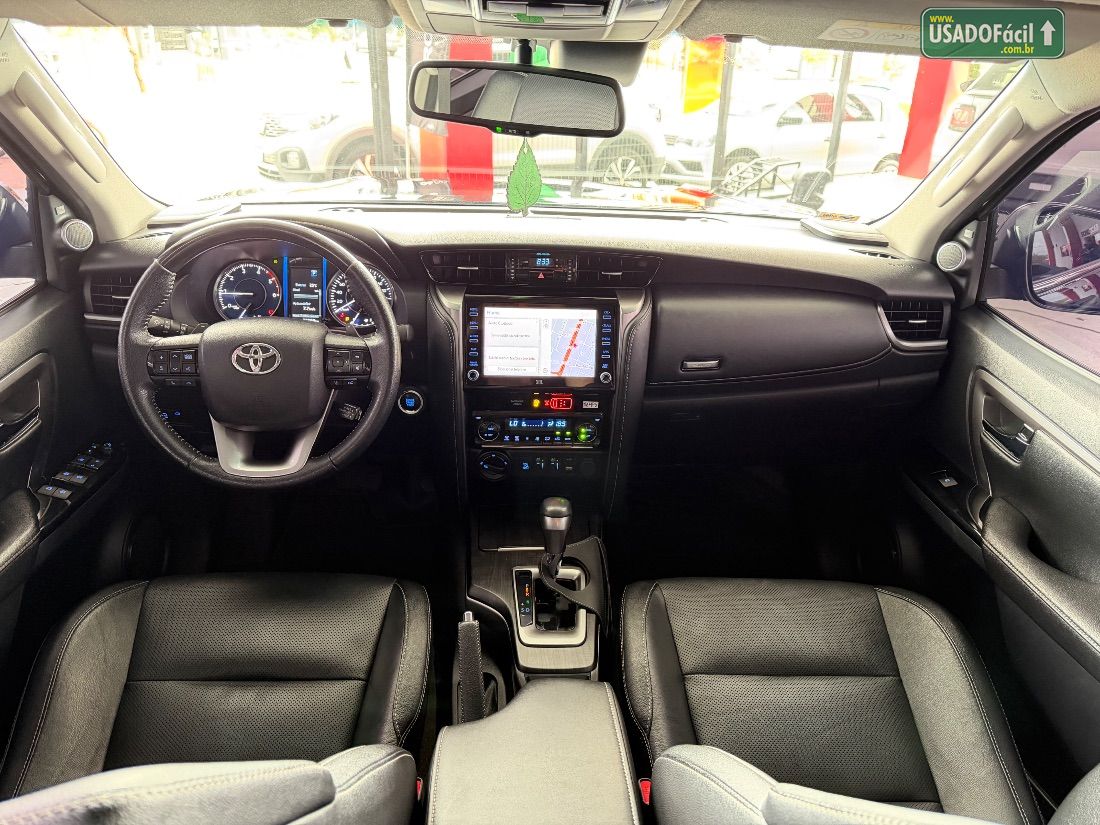 Toyota Hilux SW4 SRX 2.8 4x4 TDI Automático Diesel 2022/2022 — foto 9 de 14