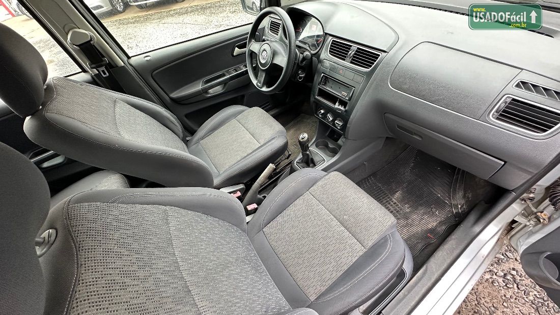Volkswagen Fox 1.0 Mi 4P Total Flex 2012/2013 — foto 5 de 6
