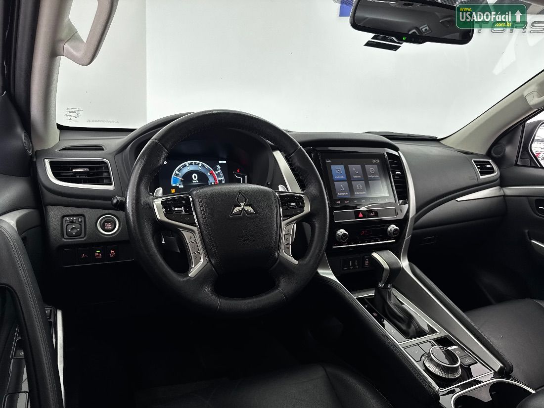 Mitsubishi Pajero Sport HPE-S 2.4 4x4 Automático Diesel 2023/2024 — foto 8 de 13