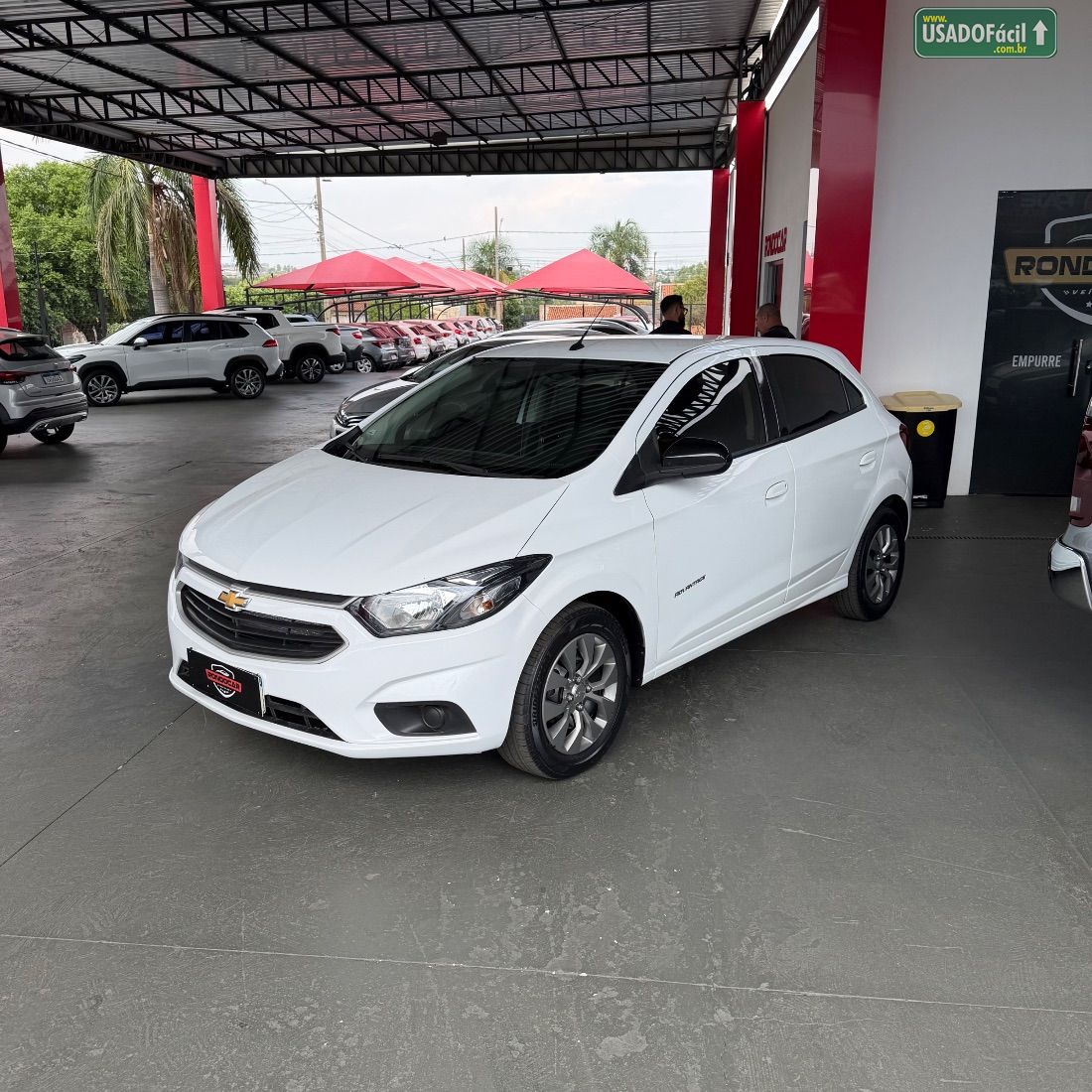 CHEVROLET/GM Onix Hatch Advantage 1.4 Automático Flex 2019/2019 — foto 2 de 13