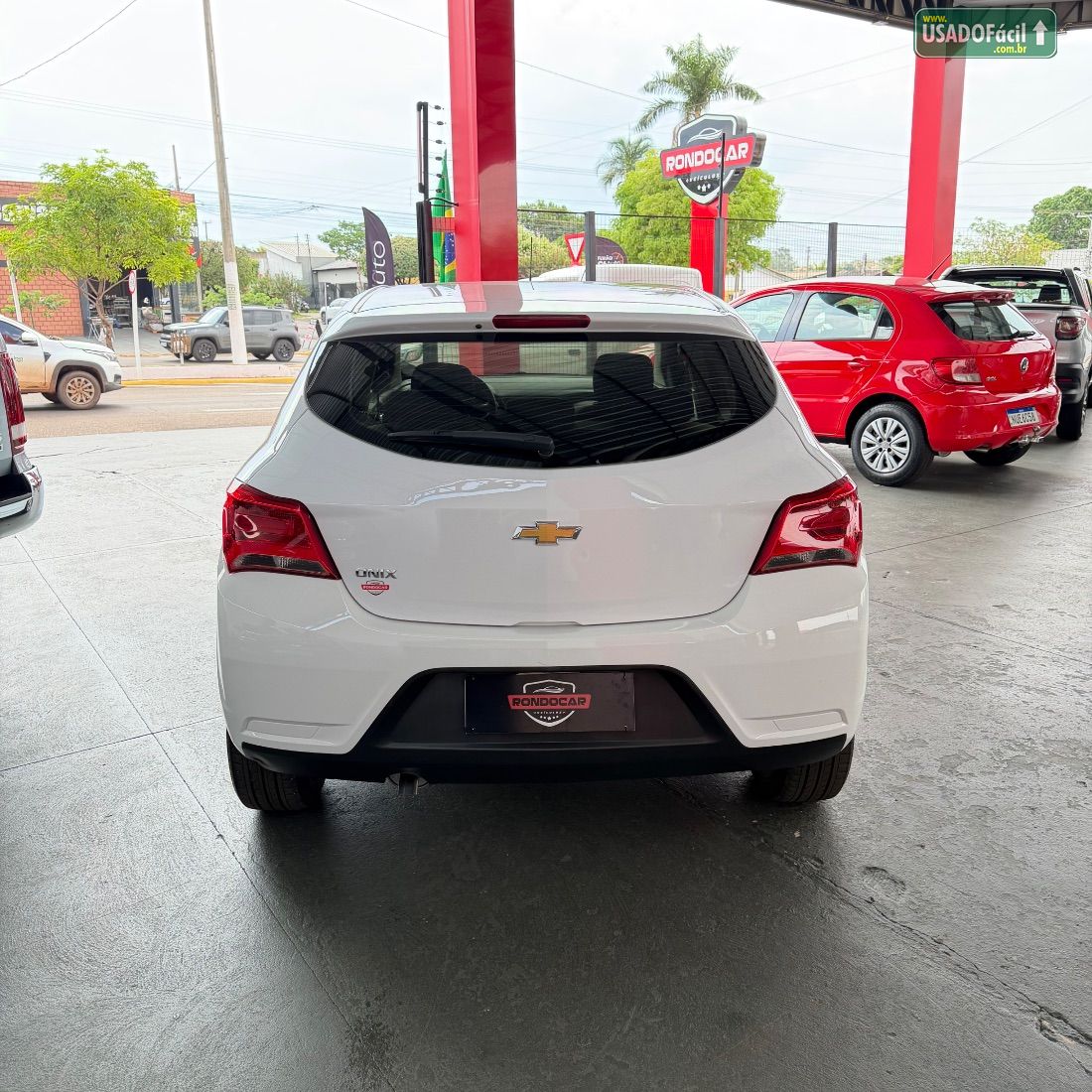CHEVROLET/GM Onix Hatch Advantage 1.4 Automático Flex 2019/2019 — foto 6 de 13
