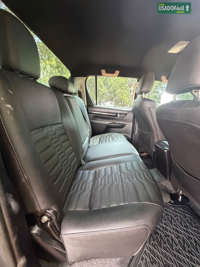 Toyota Hilux SR CD 2.8 4X4 TDI Automático Diesel 2021/2021 — foto 12 de 14