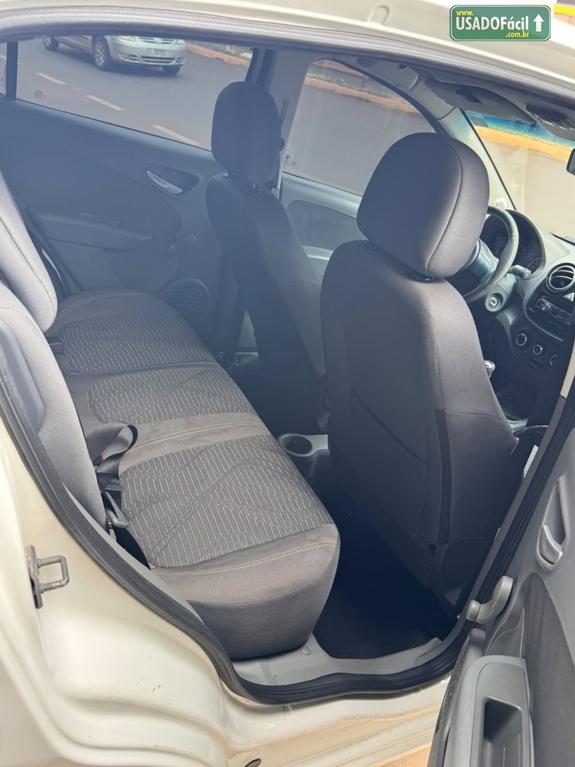 Fiat Palio Attractive 1.4 EVO Fire Flex 5P 2016/2016 — foto 6 de 13