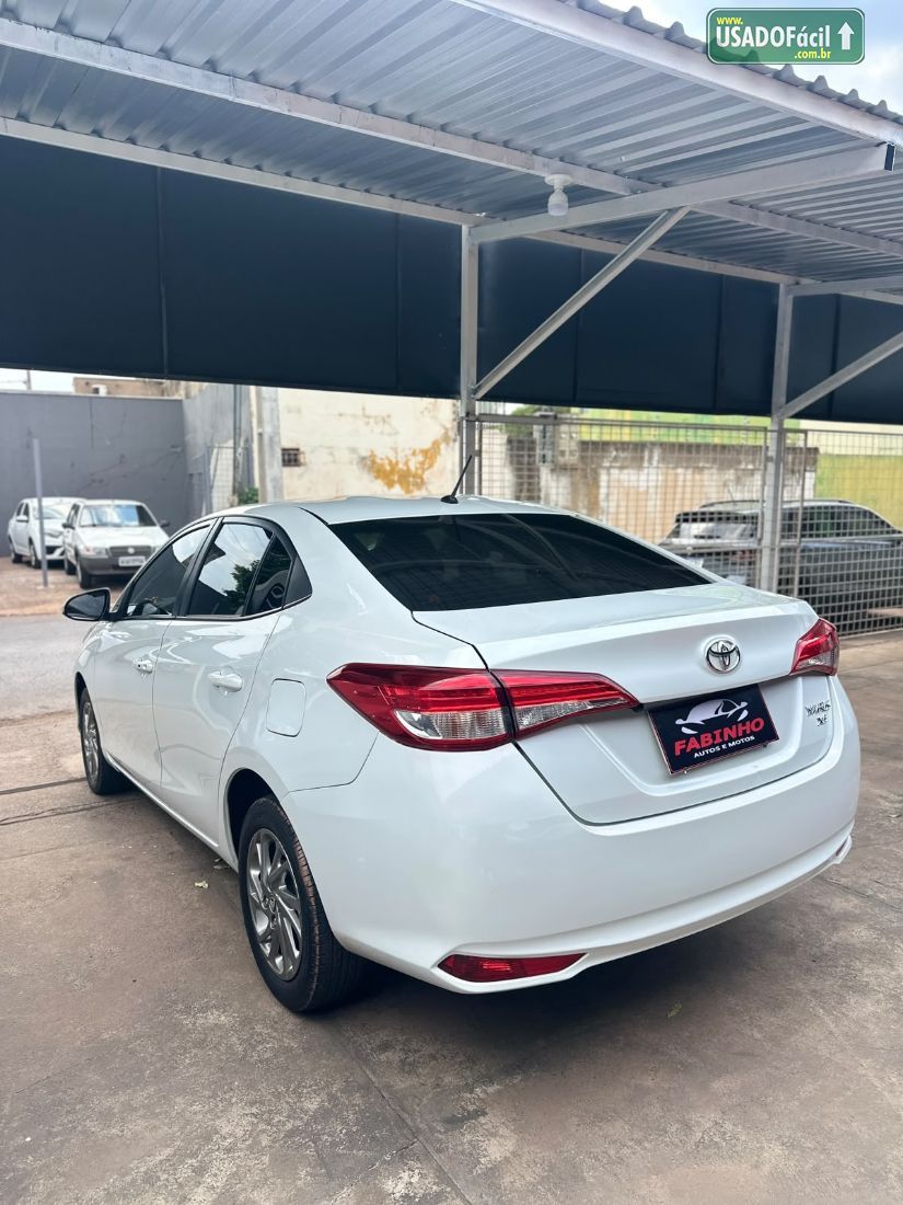 Toyota Yaris Sedan XL 1.5 Automático Flex 2023/2023 — foto 4 de 17