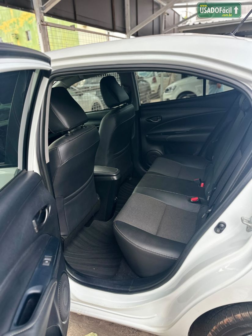 Toyota Yaris Sedan XL 1.5 Automático Flex 2023/2023 — foto 7 de 17