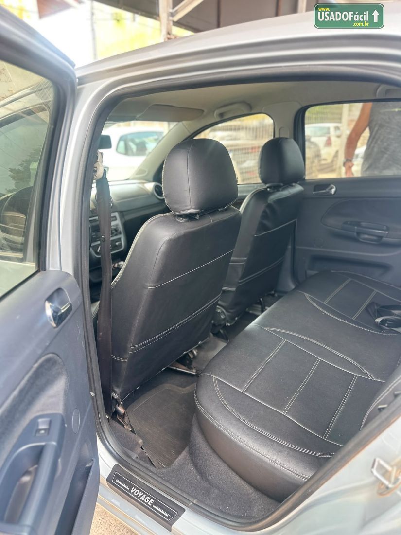 Volkswagen Voyage Comfortline 1.6 Total Flex 2015/2016 — foto 4 de 11