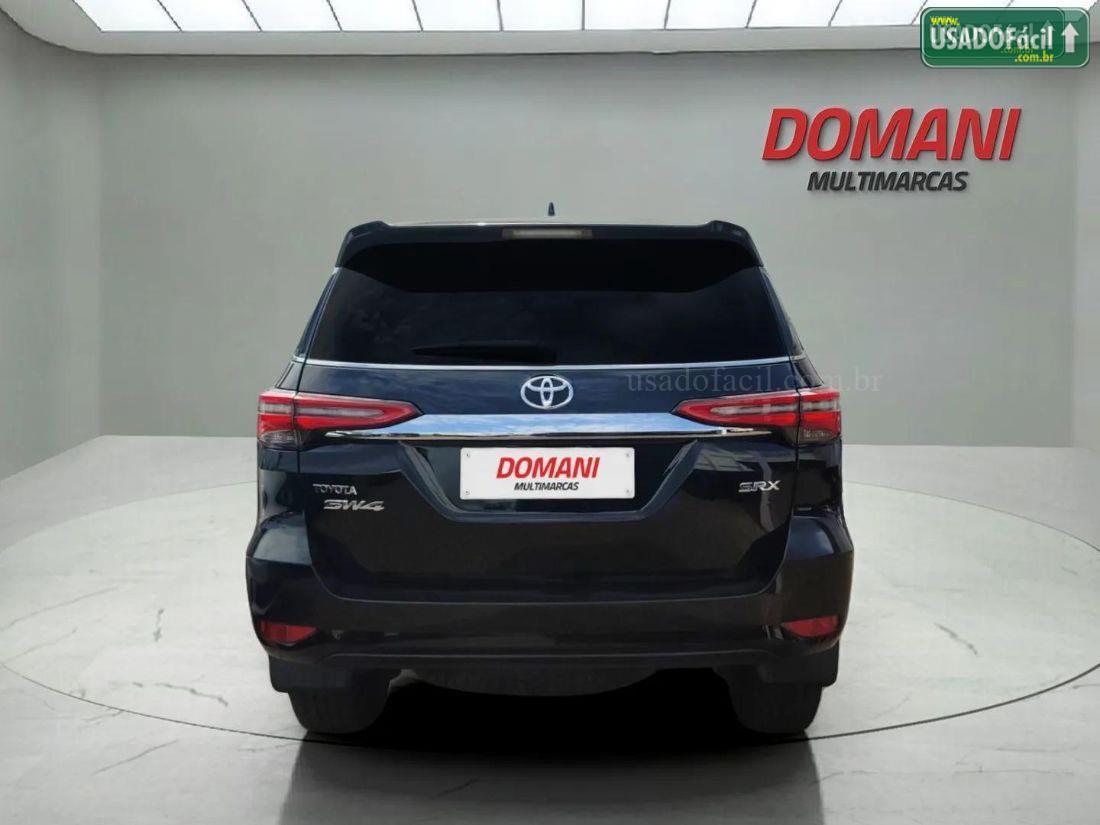 TOYOTA Hilux SW4 SRX 2.8 4x4 TDI Automático Diesel 2023/2024 — foto 5 de 13