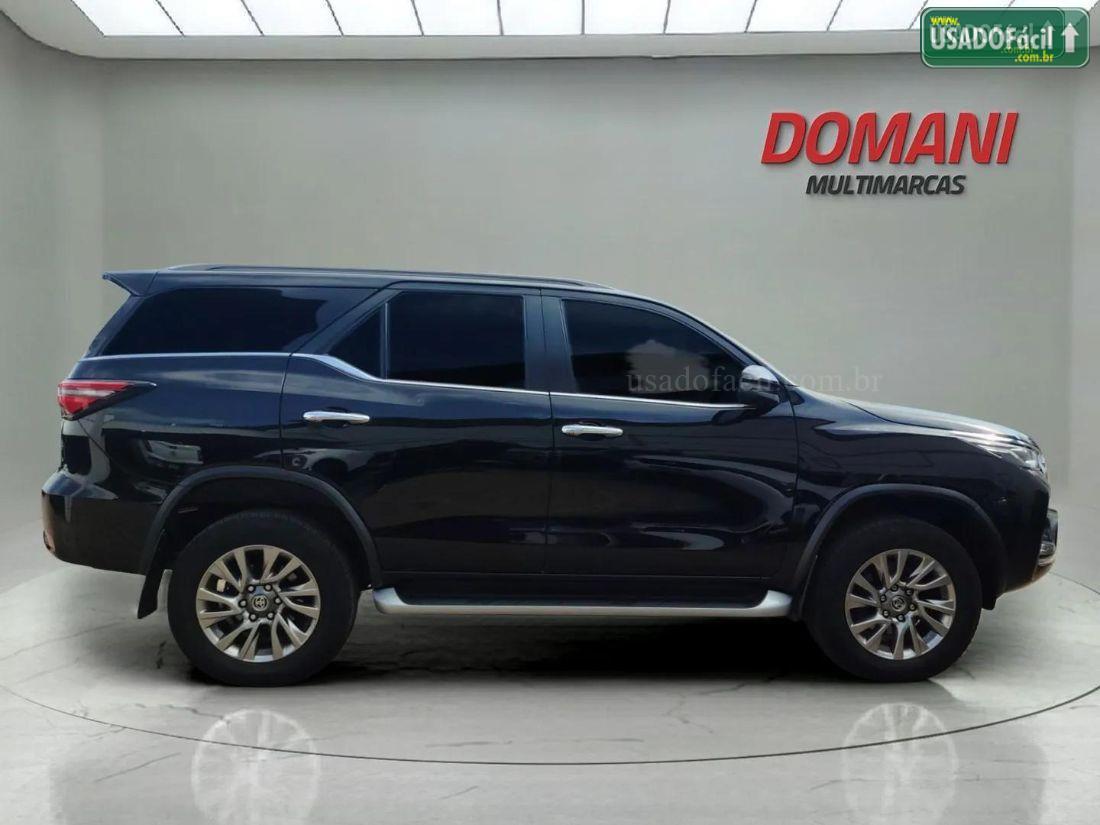 TOYOTA Hilux SW4 SRX 2.8 4x4 TDI Automático Diesel 2023/2024 — foto 7 de 13