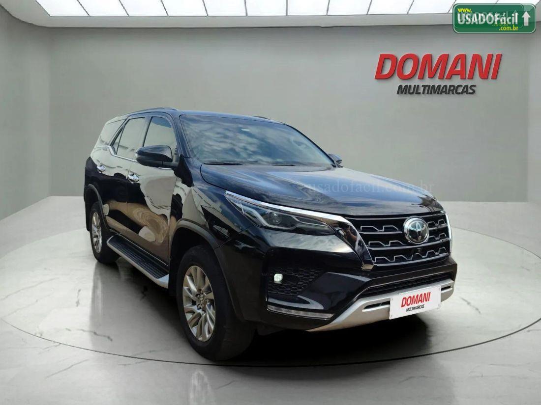 TOYOTA Hilux SW4 SRX 2.8 4x4 TDI Automático Diesel 2023/2024 — foto 3 de 13