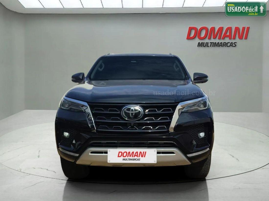 TOYOTA Hilux SW4 SRX 2.8 4x4 TDI Automático Diesel 2023/2024 — foto 2 de 13