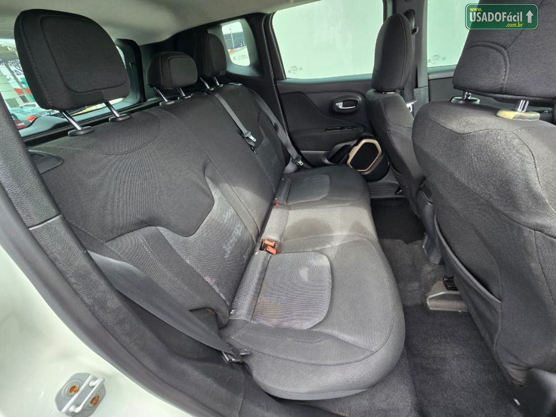 Jeep Renegade Longitude 1.8 4x2 Automático Flex 2015/2016 — foto 13 de 14