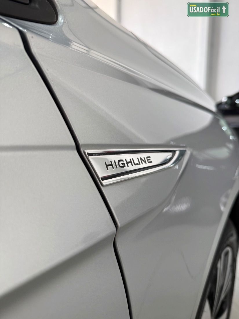 Volkswagen Virtus Highline 200 TSI Automático Flex 2023/2024 — foto 9 de 15