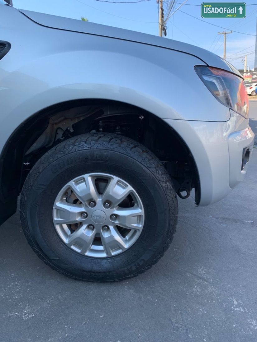 Ford Ranger XLS CD 2.5 4x2 Flex 2013/2013 — foto 8 de 12