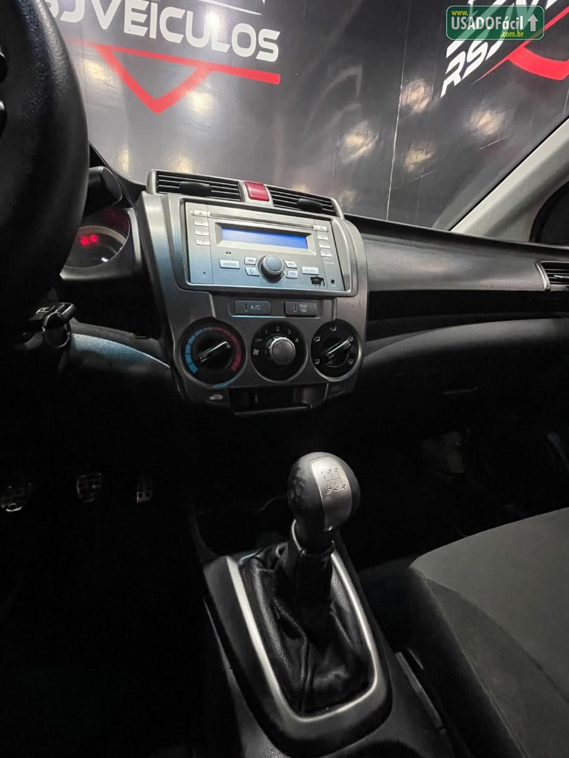 Honda City Sedan Sport 1.5 Mecânico Flex 2013/2014 — foto 14 de 21