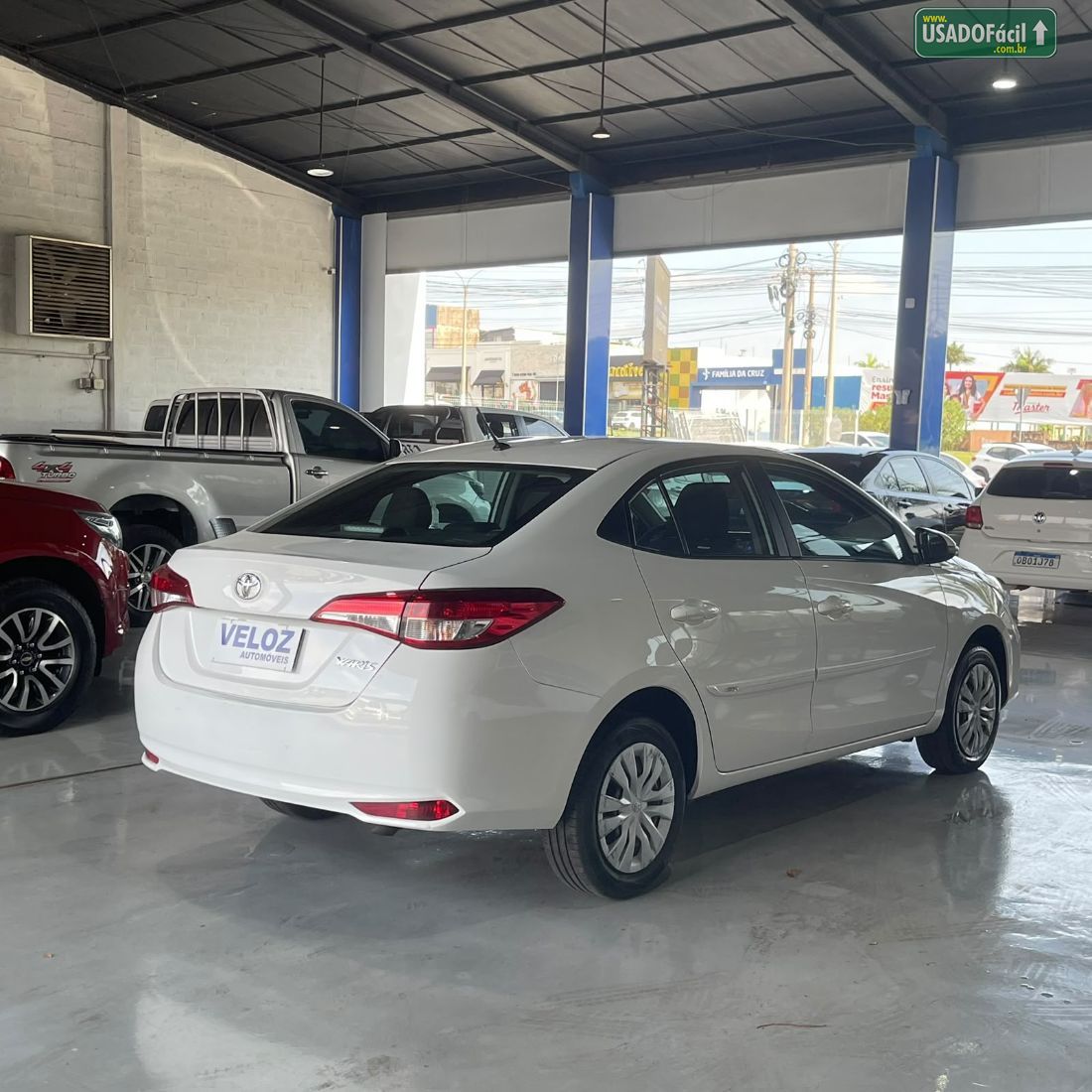 Toyota Yaris Sedan XL 1.5 Automático Flex 2022/2023 — foto 4 de 11
