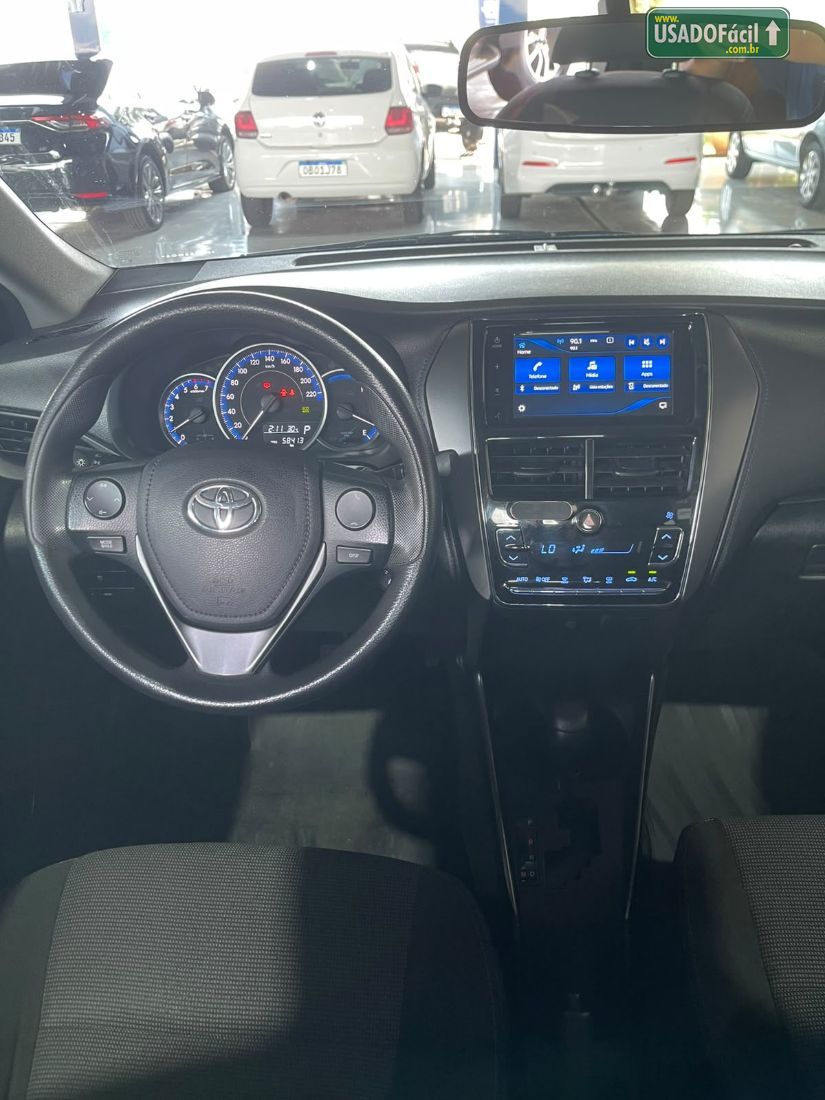 Toyota Yaris Sedan XL 1.5 Automático Flex 2022/2023 — foto 7 de 11