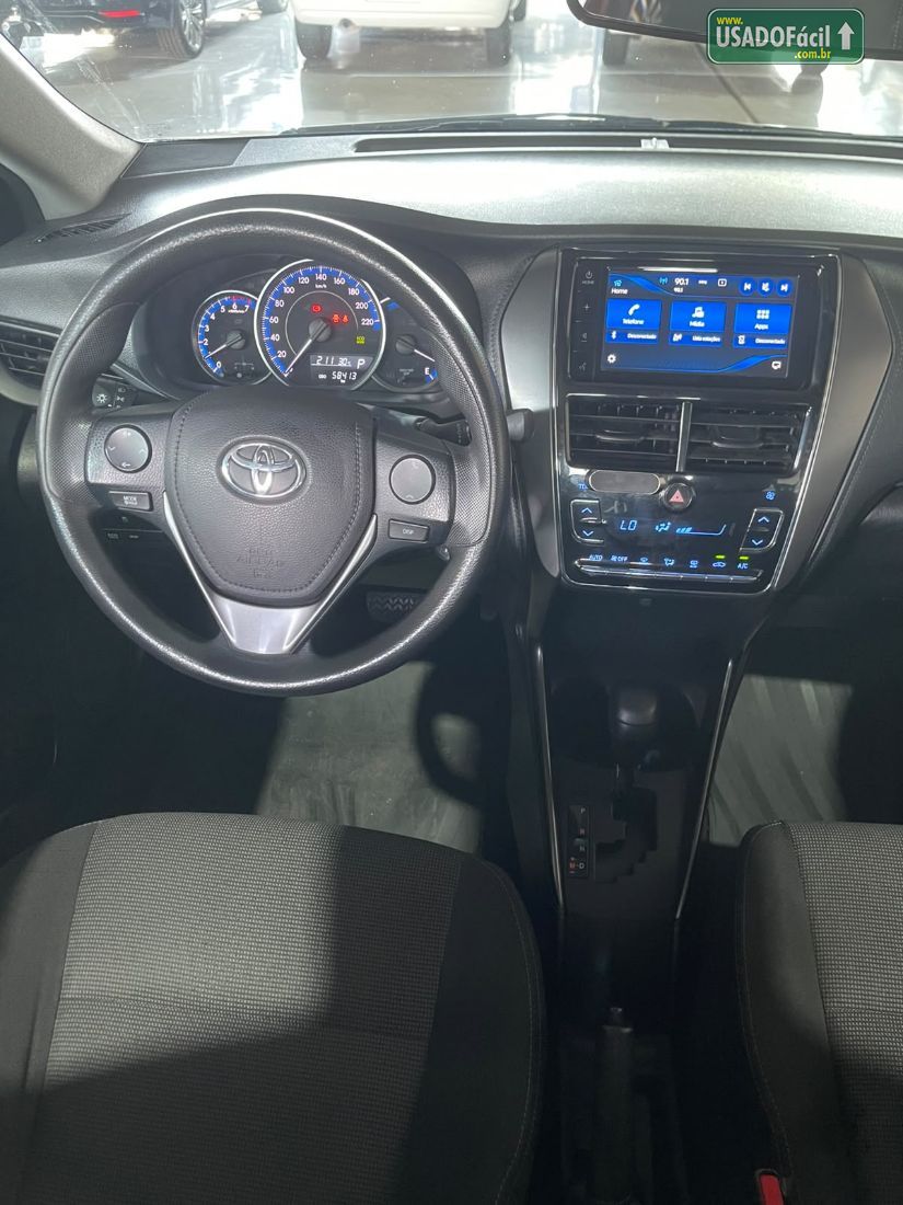Toyota Yaris Sedan XL 1.5 Automático Flex 2022/2023 — foto 8 de 11