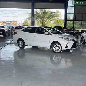 Toyota Yaris Sedan XL 1.5 Automático Flex
