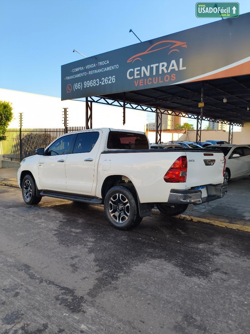 Toyota Hilux SRV CD 2.7 4X2 Automático Flex 2019/2020 — foto 4 de 11