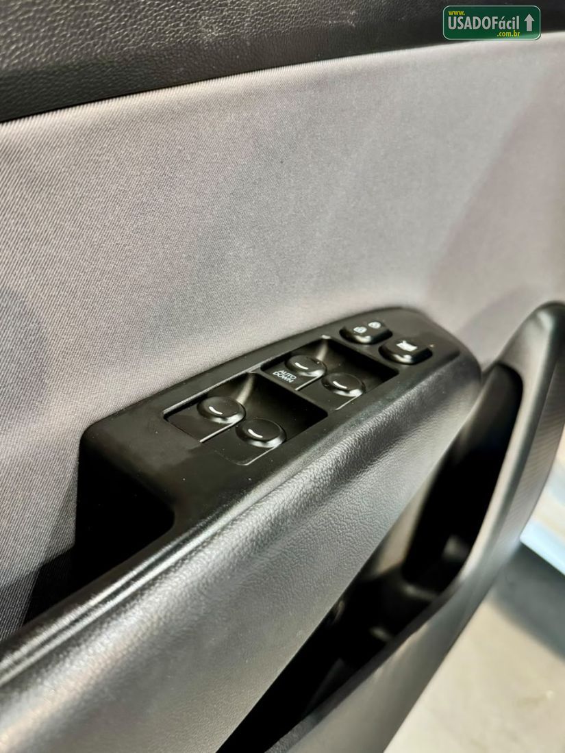 Hyundai HB20S Sedan Comfort Style 1.0 Mecânico Flex 2017/2018 — foto 14 de 14