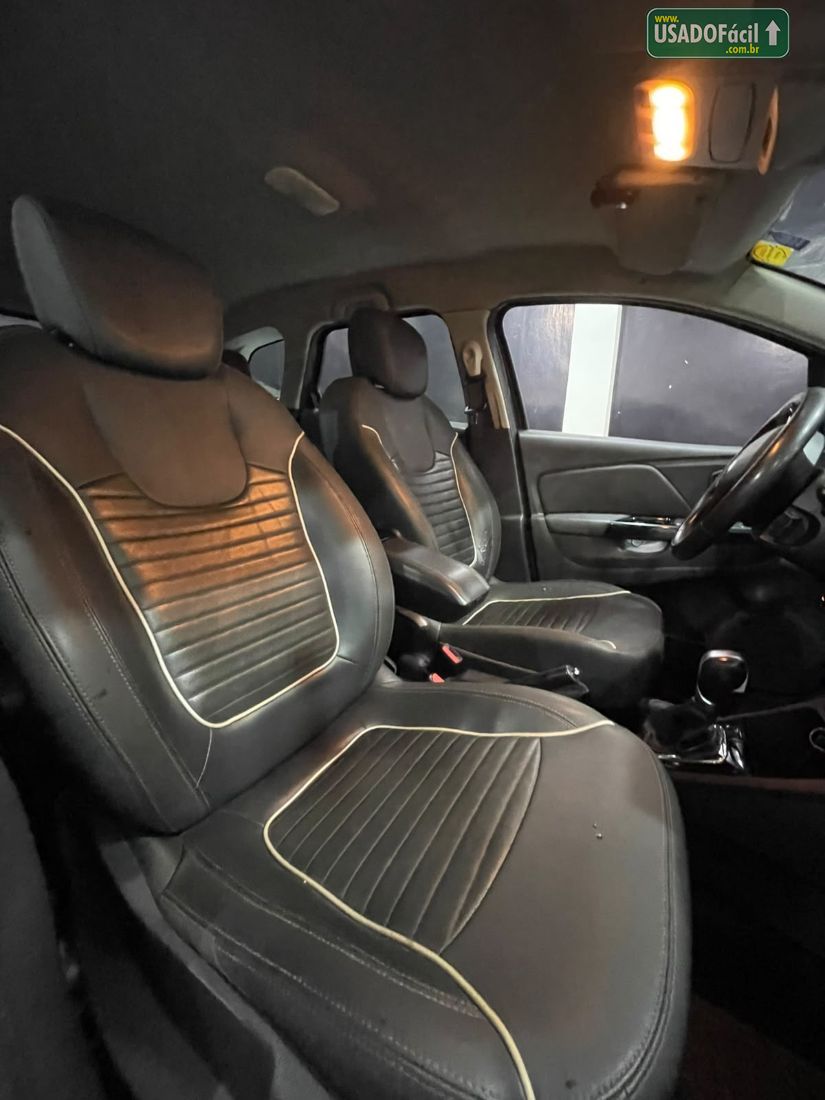 Renault Captur Intense 1.6 Automático Flex 2017/2018 — foto 10 de 11