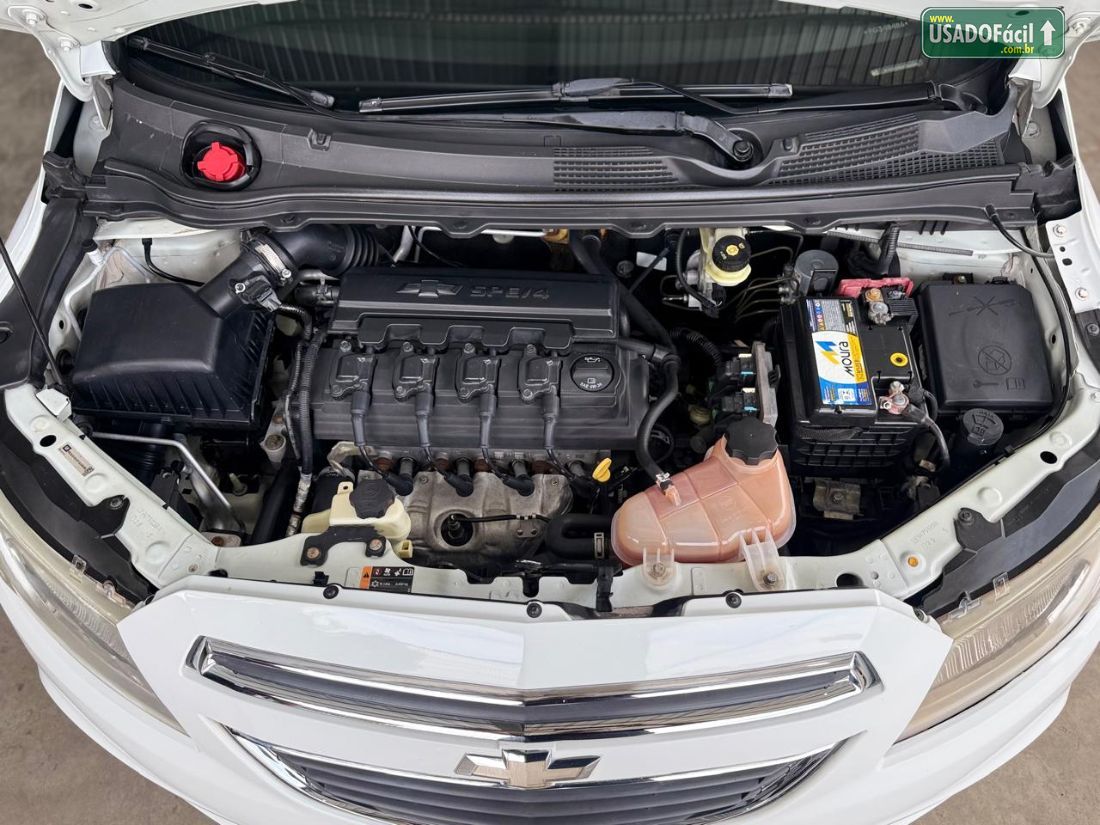 CHEVROLET/GM Onix Hatch LT 1.0 Mecânico Flex 2015/2015 — foto 12 de 14