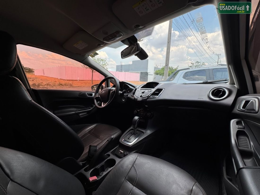 Ford Fiesta Hatch 1.6 Automático 5P Flex 2013/2014 — foto 10 de 12