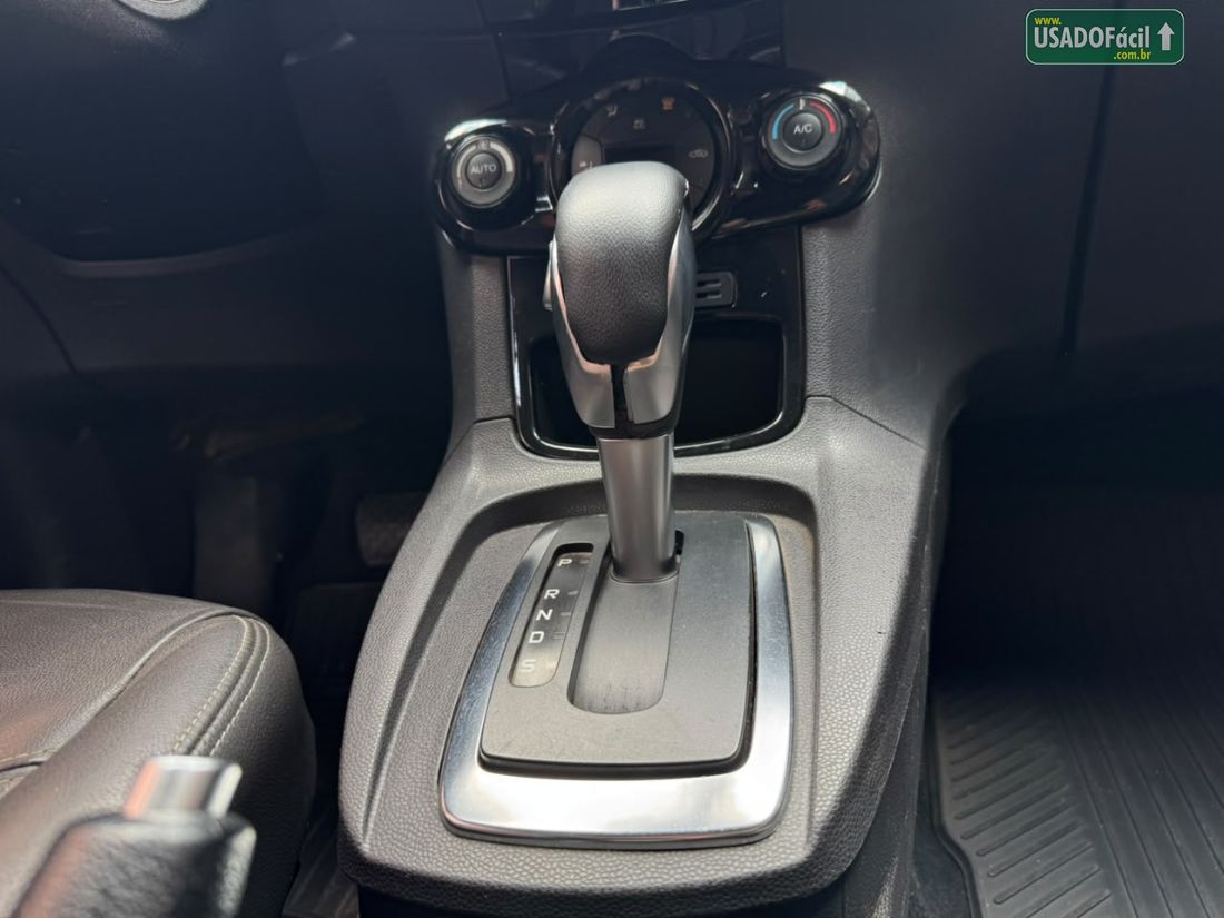 Ford Fiesta Hatch 1.6 Automático 5P Flex 2013/2014 — foto 7 de 12