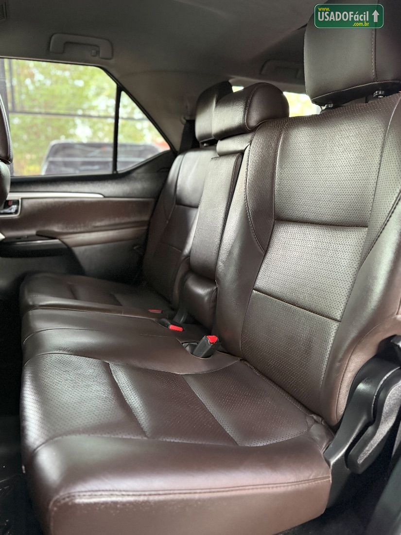 Toyota Hilux SW4 SR 2.7 4X2 Flex Automático 2017/2018 — foto 16 de 16