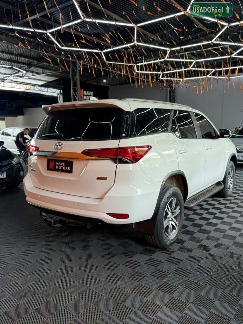 Toyota Hilux SW4 SR 2.7 4X2 Flex Automático 2017/2018 — foto 4 de 16