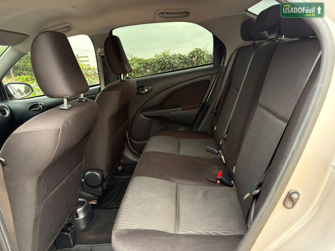 Toyota Etios Sedan XS 1.5 Automático Flex 2017/2018 — foto 11 de 11
