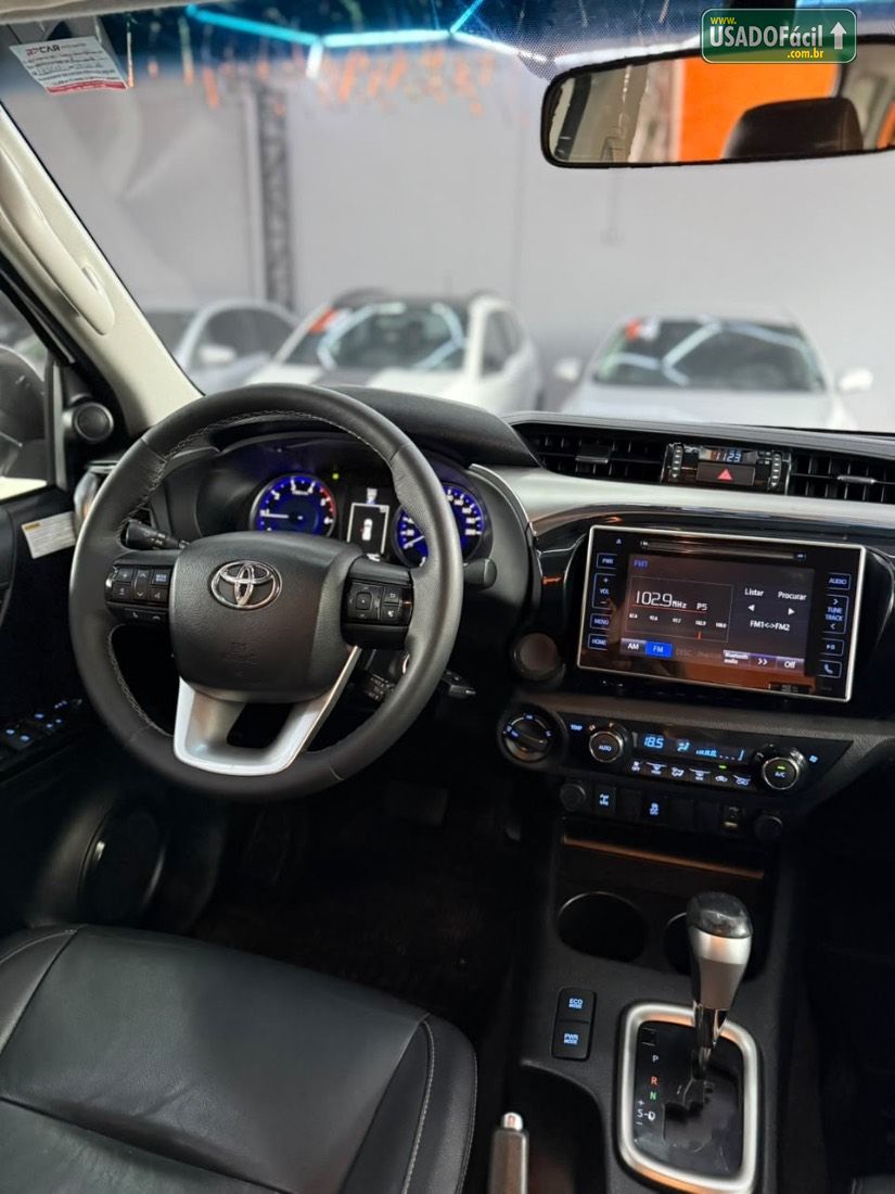 Toyota Hilux SRV CD 2.8 4x4 TDI Automático Diesel 2016/2017 — foto 10 de 15