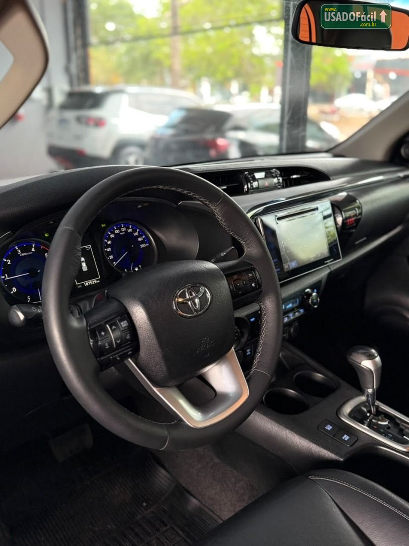 Toyota Hilux SRV CD 2.8 4x4 TDI Automático Diesel 2016/2017 — foto 11 de 15