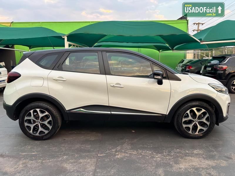 RENAULT Captur Intense Bose 2.0 Automático Flex 2020/2021 — foto 8 de 19