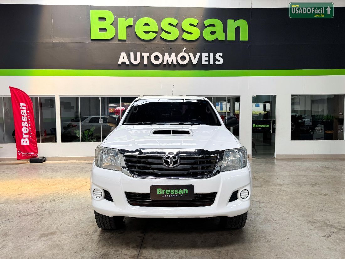 Toyota Hilux CD D4-D 3.0 4X4 TDI Mecânico Diesel 2014/2015 — foto 3 de 8