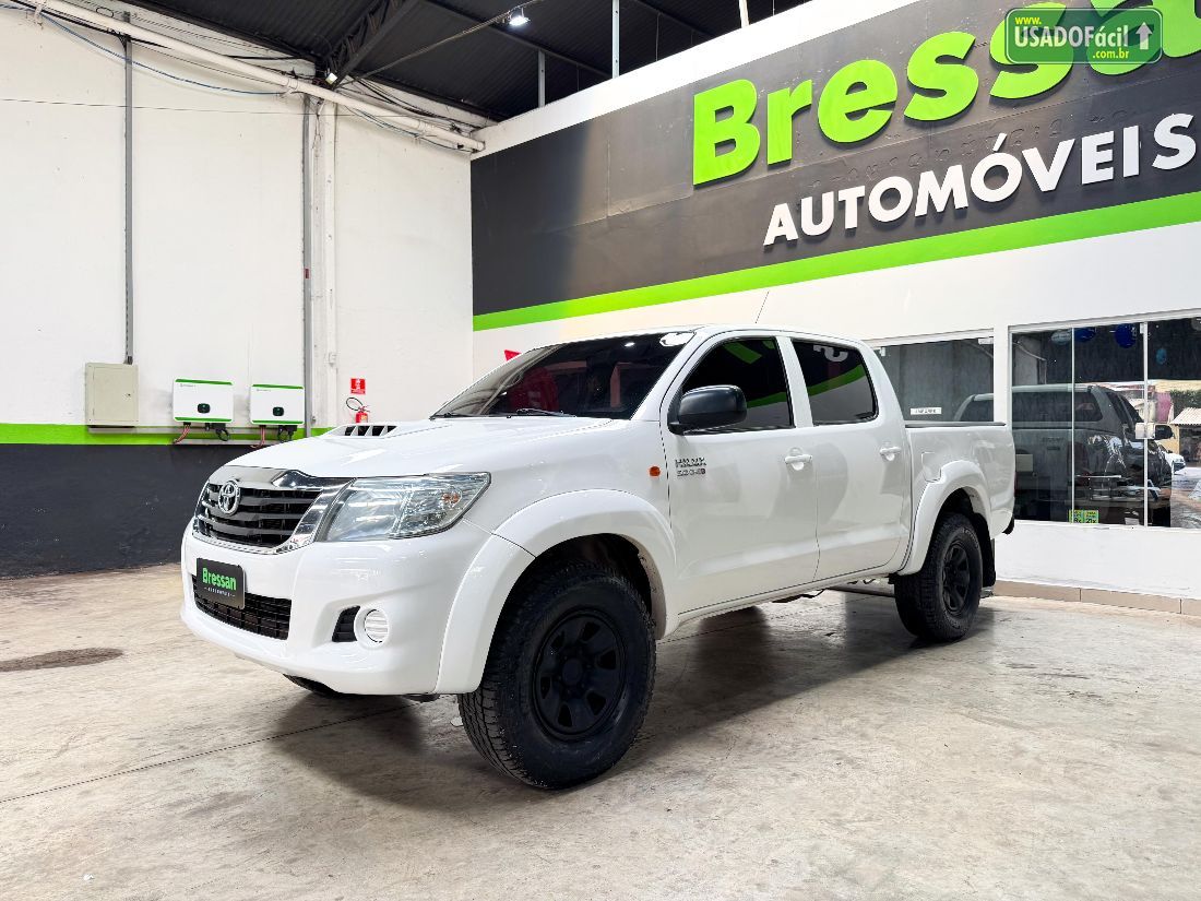 Toyota Hilux CD D4-D 3.0 4X4 TDI Mecânico Diesel 2014/2015 — foto 4 de 8