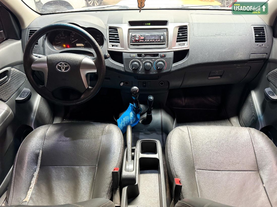Toyota Hilux CD D4-D 3.0 4X4 TDI Mecânico Diesel 2014/2015 — foto 8 de 8