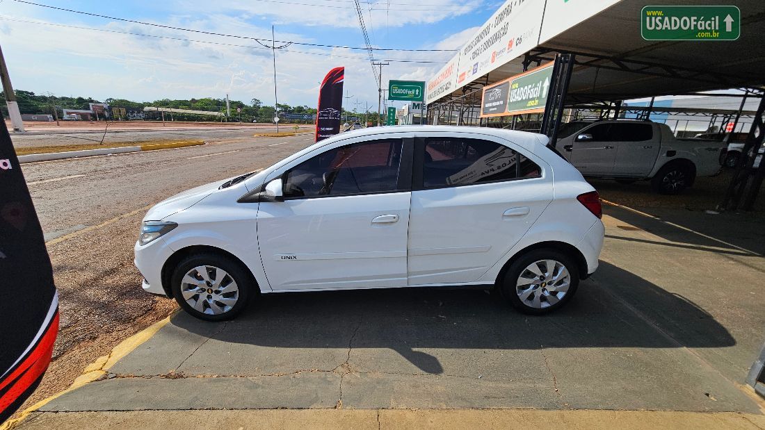 CHEVROLET/GM Onix Hatch LT 1.4 Mecânico Flex 2015/2015 — foto 4 de 15