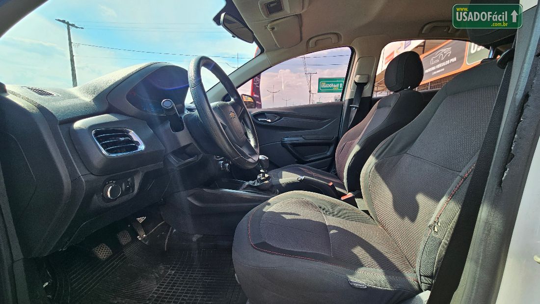 CHEVROLET/GM Onix Hatch LT 1.4 Mecânico Flex 2015/2015 — foto 8 de 15