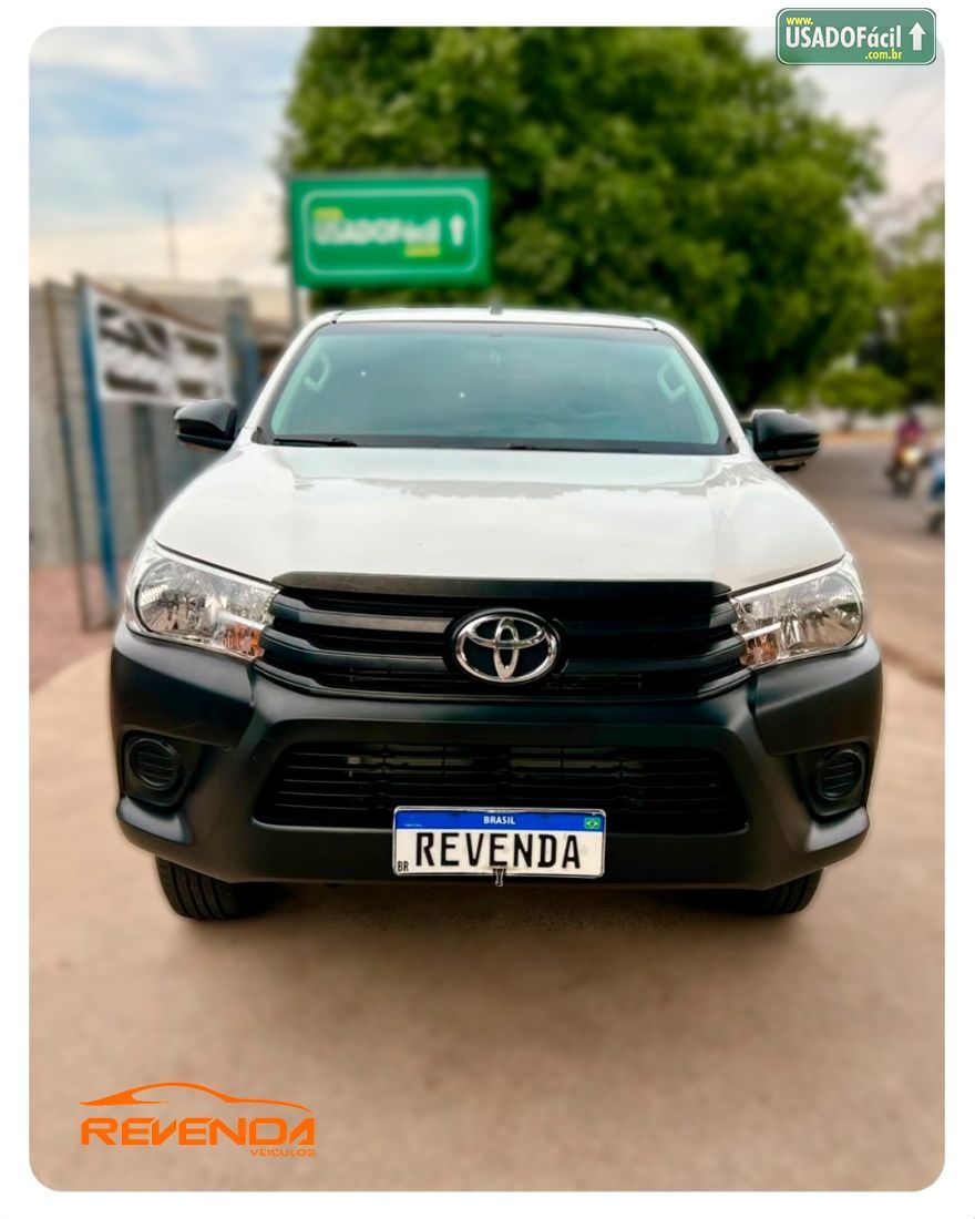 Toyota Hilux CS 4x4 2.8 TDI Mecânico Diesel 2017/2018 — foto 12 de 13
