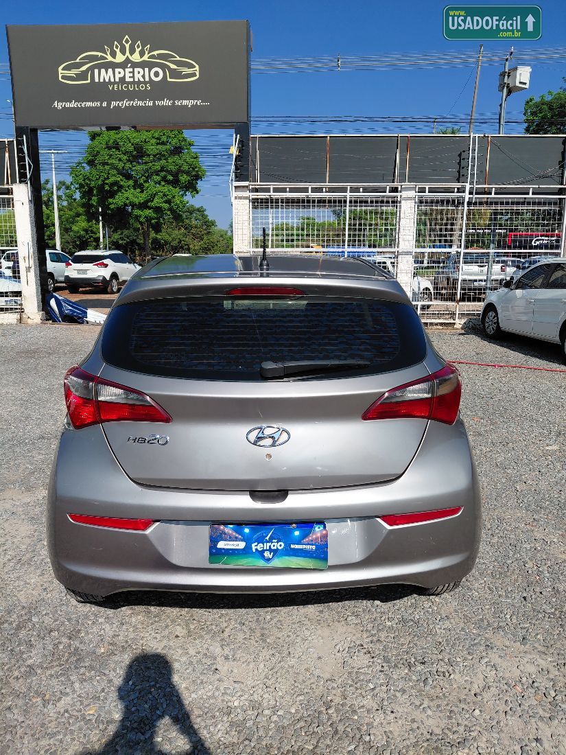 Hyundai HB20 Hatch Unique 1.0 Mecânico Flex 2018/2019 — foto 4 de 14