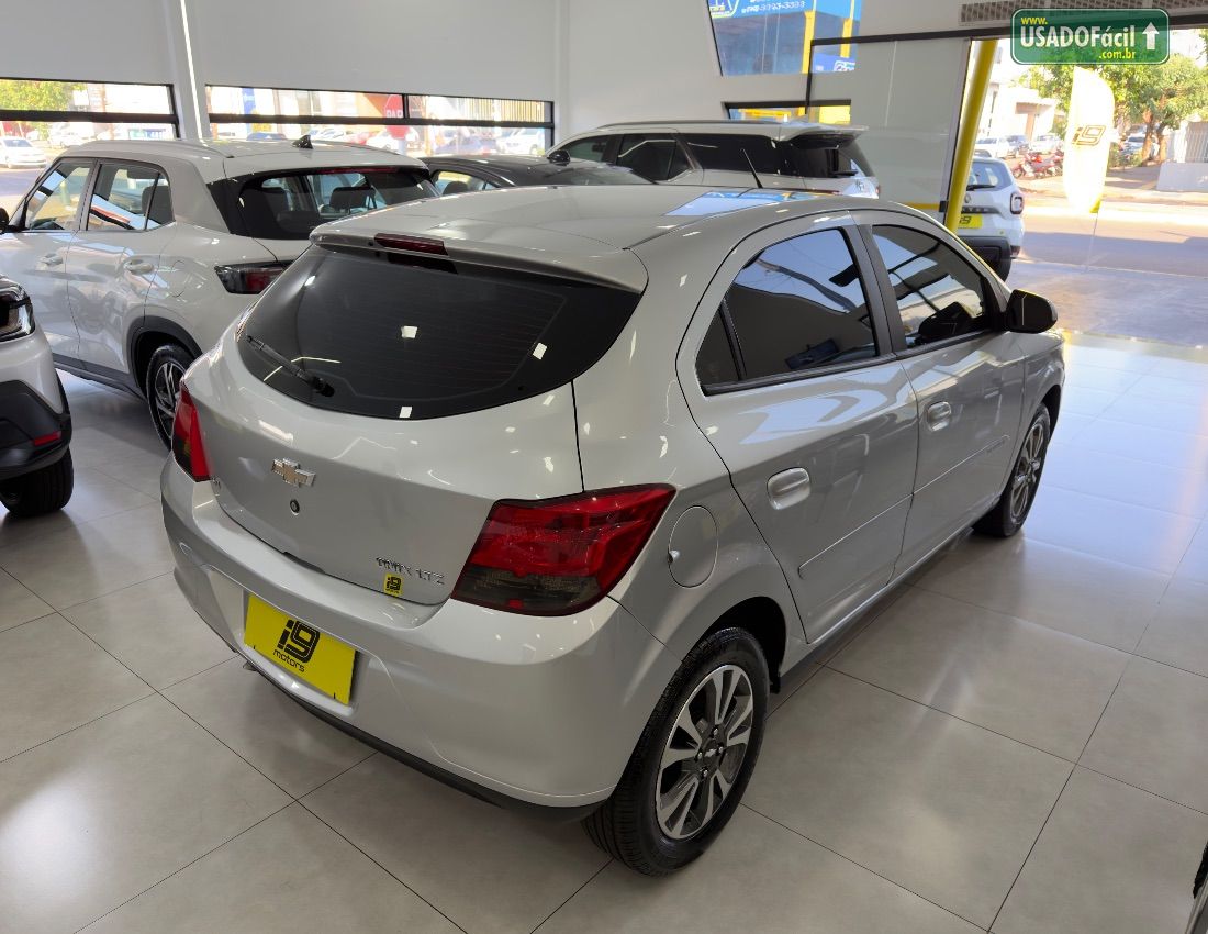 CHEVROLET/GM Onix Hatch LTZ 1.4 Automático Flex 2015/2016 — foto 7 de 8