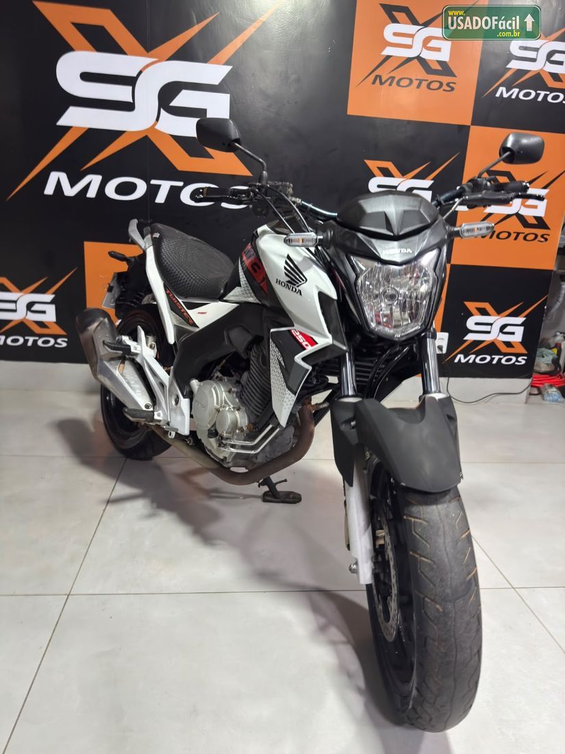 Honda CB 250 Twister 2019/2019 — foto 4 de 8