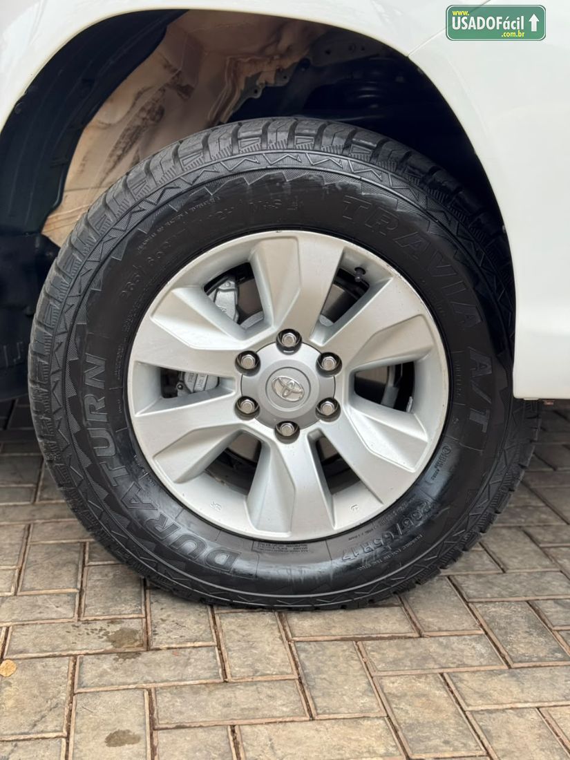 Toyota Hilux SR CD 2.8 4X4 TDI Automático Diesel 2017/2017 — foto 11 de 19