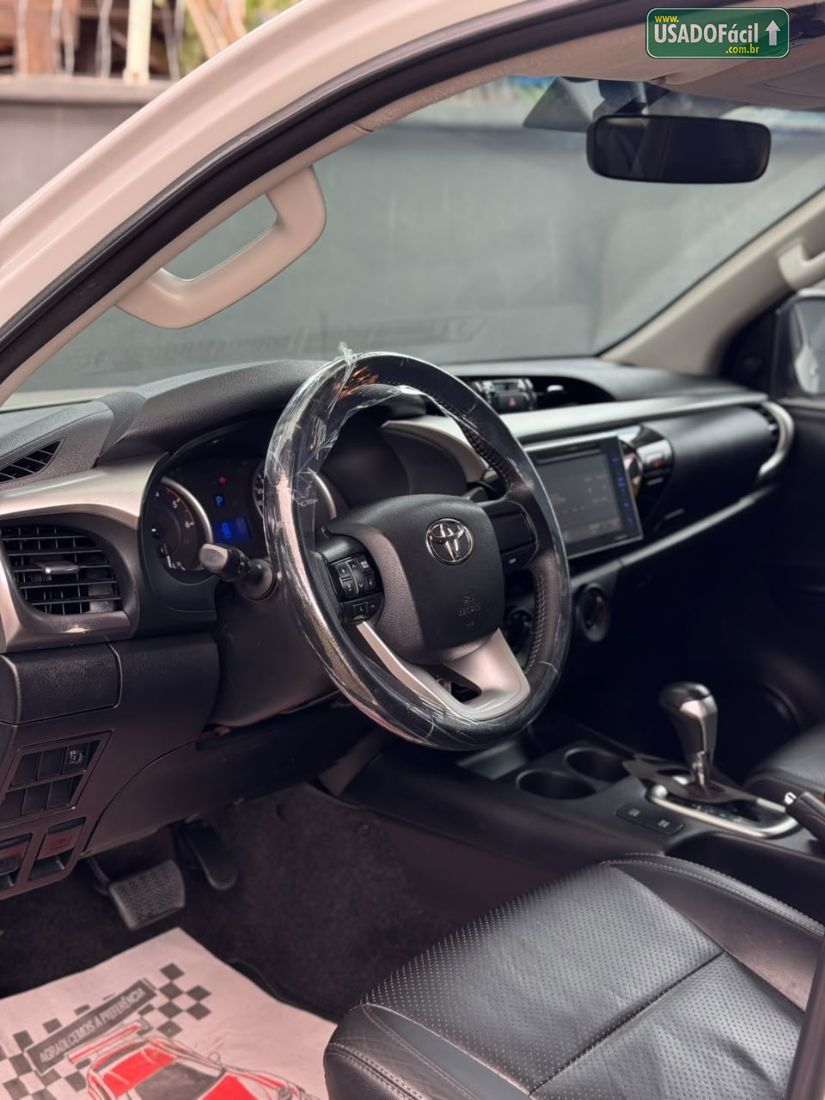 Toyota Hilux SR CD 2.8 4X4 TDI Automático Diesel 2017/2017 — foto 13 de 19