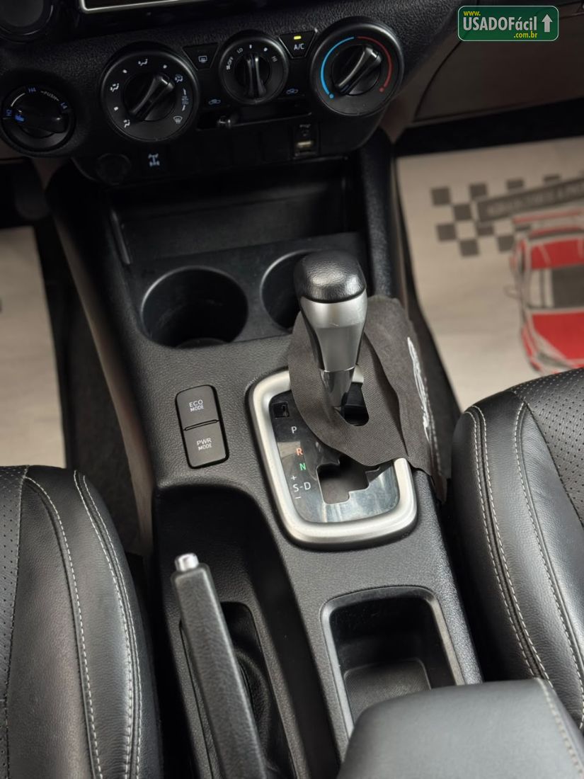 Toyota Hilux SR CD 2.8 4X4 TDI Automático Diesel 2017/2017 — foto 17 de 19