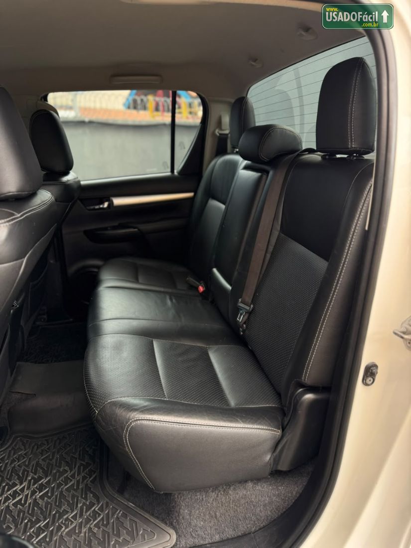 Toyota Hilux SR CD 2.8 4X4 TDI Automático Diesel 2017/2017 — foto 19 de 19
