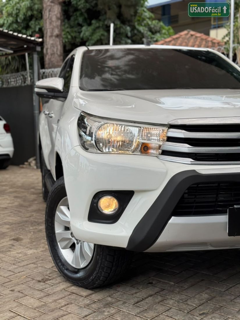 Toyota Hilux SR CD 2.8 4X4 TDI Automático Diesel 2017/2017 — foto 2 de 19