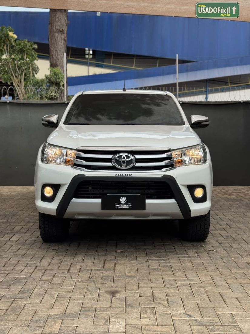 Toyota Hilux SR CD 2.8 4X4 TDI Automático Diesel 2017/2017 — foto 5 de 19